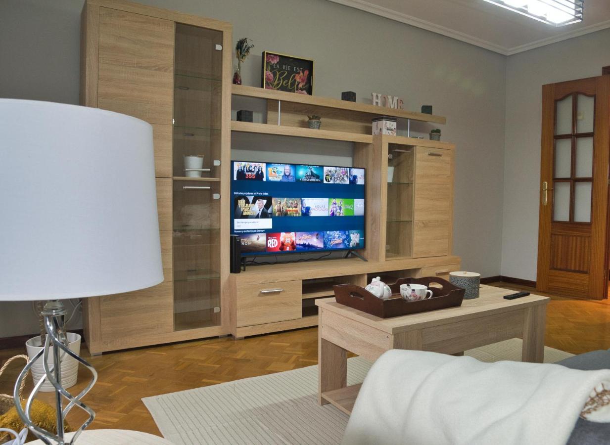 La Villa De Lore, Piso Completo Apto 6 Personas Con Garaje Avilés Exteriér fotografie